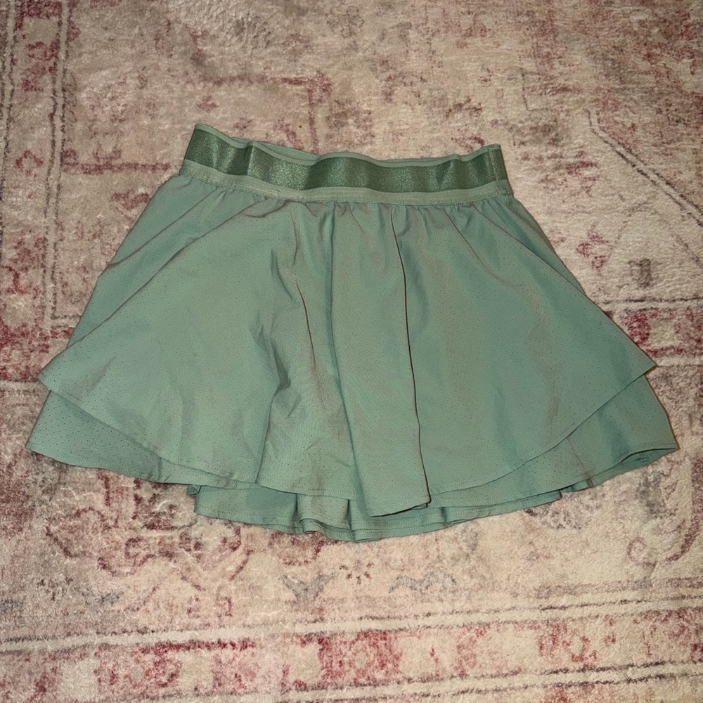 Light Green Layered Athletic Skirt with Elastic Waistband
